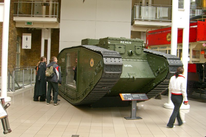 London040106-2012.jpg - British First World War Mk 5 Tank , 1918