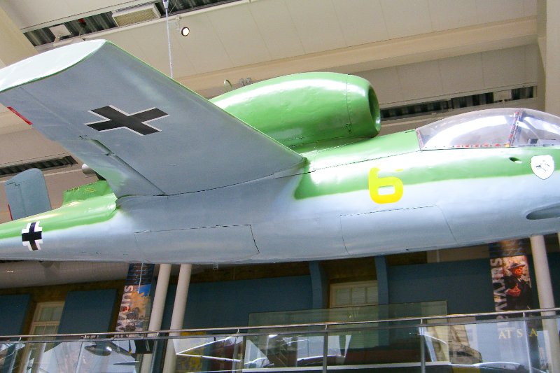 London040106-2019.jpg - Heinkel He 162 Volksjäger - German  jet powered fighter aircraft. 'Salamander'