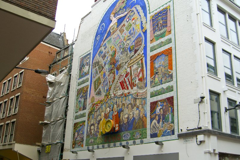 CIMG1902.jpg - Carnaby Mural at Broadwick Street