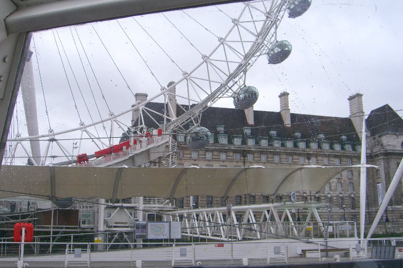 CIMG1917.jpg - London Eye at Waterloo Millennium Pier