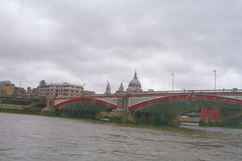 CIMG1918.jpg - Blackfriars Bridge, St Paul's Cathedral