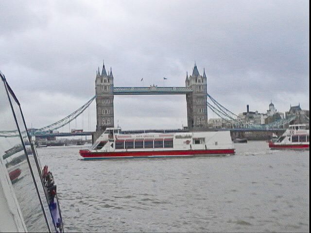 DSC00341.jpg - Tower Bridge