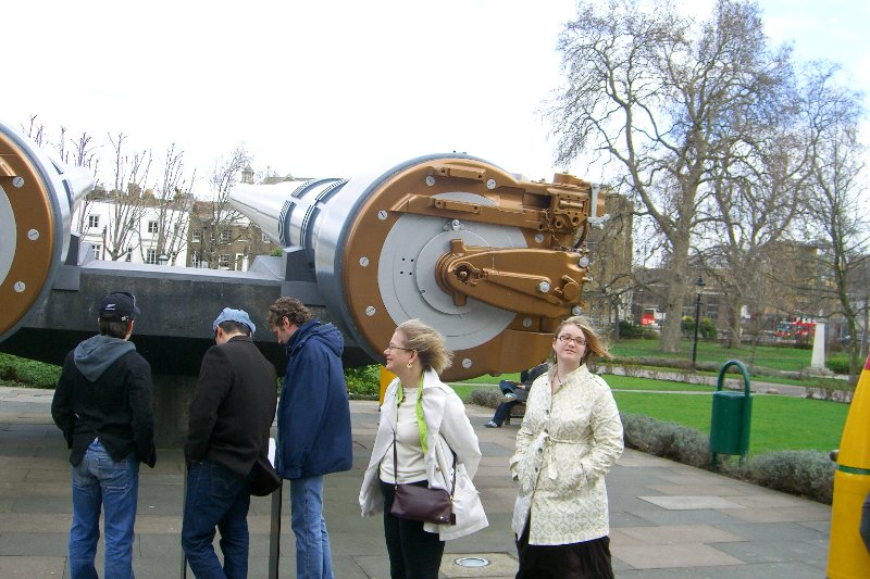 London040106-2002.jpg - Imperial War Museum - 15-inch naval guns