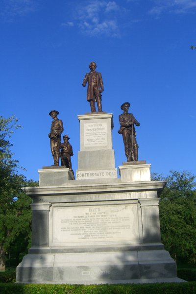CIMG7868.JPG - Confederate Soldiers Monument