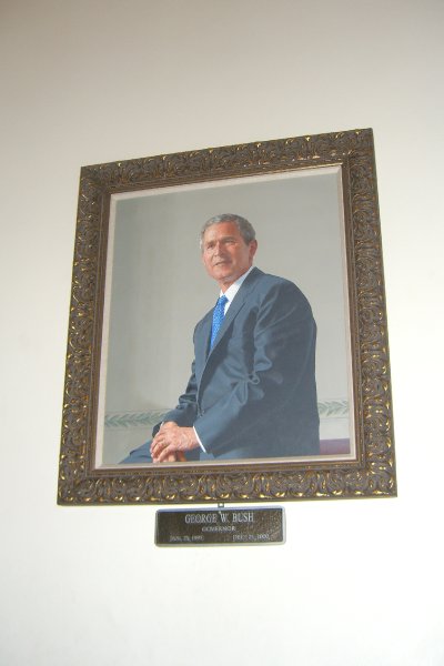 CIMG7899.JPG - Inside the Texas State Capitol - Geo W Bush Governor
