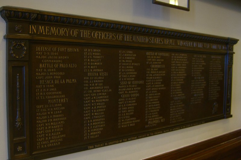 CIMG7902.JPG - In memory of the Officers of the United States Army Who fell in the war with Mexico.