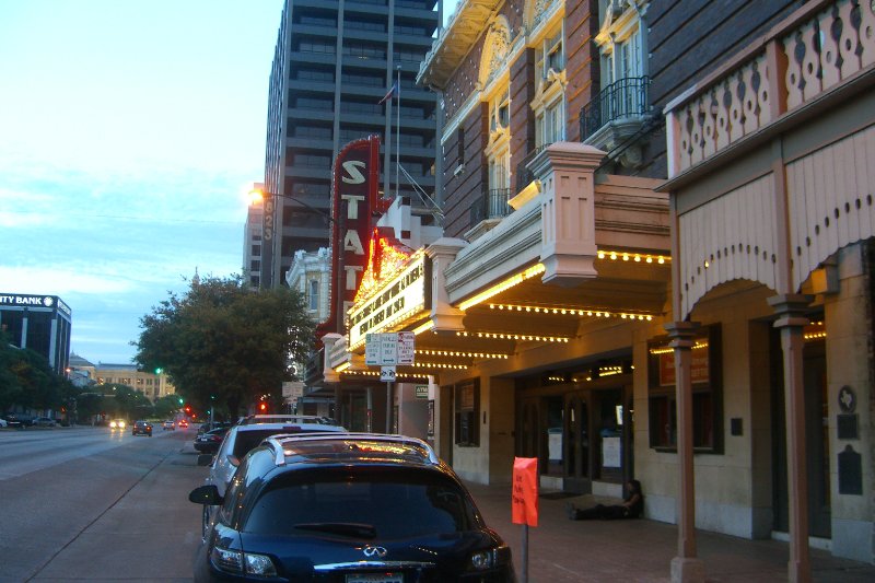 CIMG7997.JPG - State and Paramount Theatres