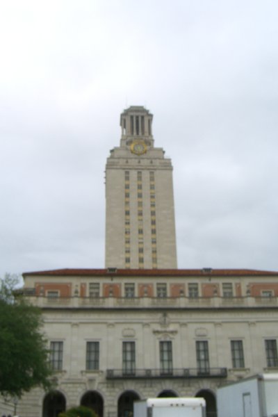 CIMG8071.JPG - The University of Texas Tower - The Main Building