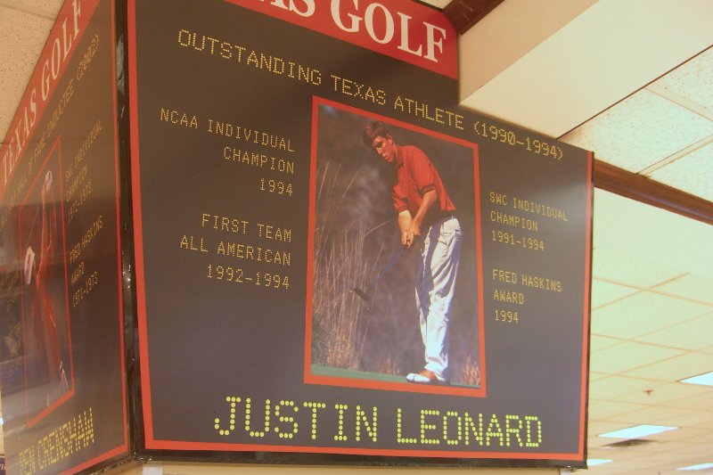 CIMG8080_edited-1.jpg - Bookstore - Texas Golf Tribute to Justin Leonard