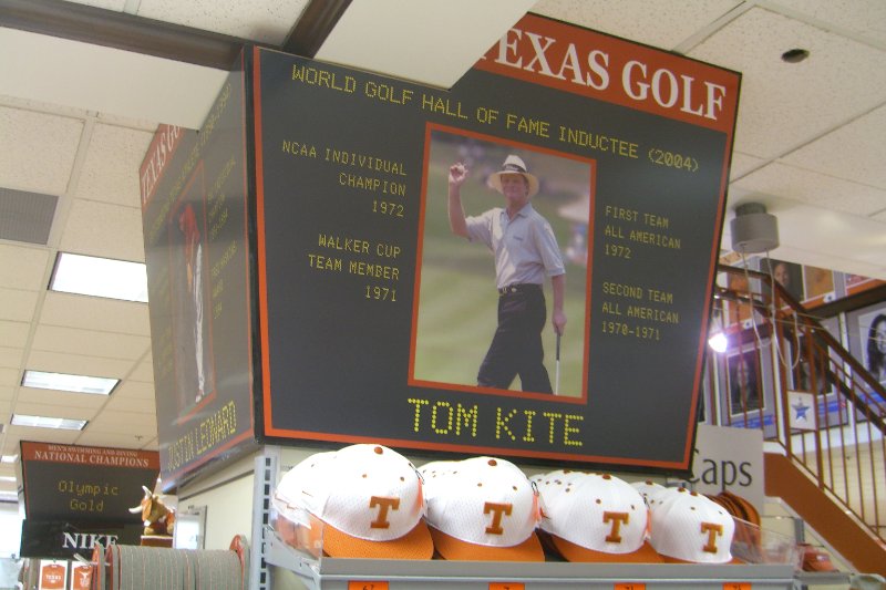 CIMG8081.JPG - Bookstore - Texas Golf Tribute to Tom Kite