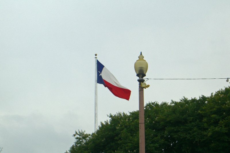 CIMG8087_edited-1.jpg - Texas State Flag, Flying over UT Campus