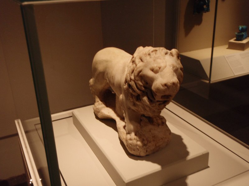 P2160009.JPG - Statuette of a Standing Lion