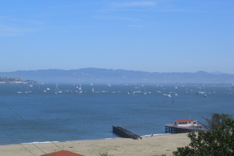 CIMG6460.JPG - San Francisco Bay view from Near North Fort Scott, Aircraft Hangers (foreground)