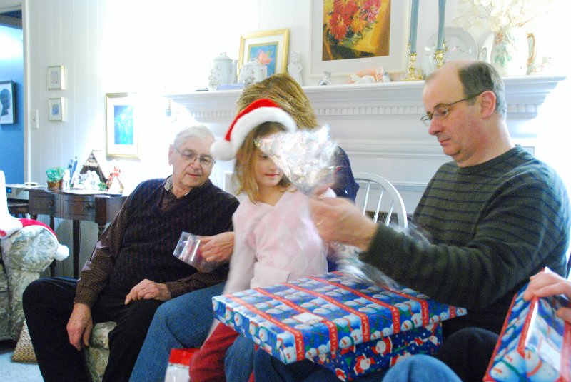 DSC_2042.JPG - Christmas Eve at  Grandma Kozik's