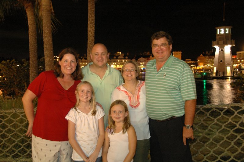 DisneyPhotoImage2.jpg - Bill, Laura, and the Cousins with DIsney's Boardwalk in the background