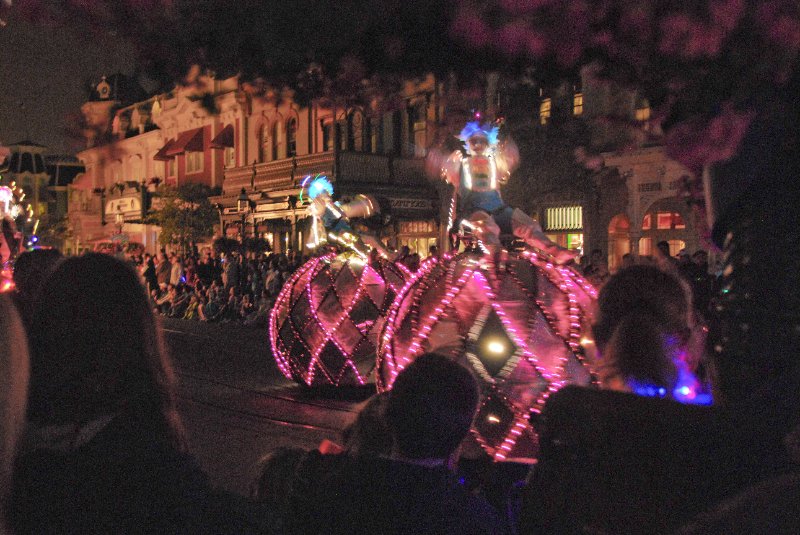 DisneyWorld022709-3360.jpg - Magic Kingdom - "Spectromagic" - Evening Parade