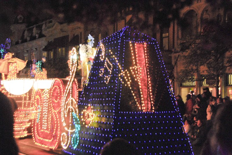 DisneyWorld022709-3375.jpg - Magic Kingdom - "Spectromagic" - Evening Parade