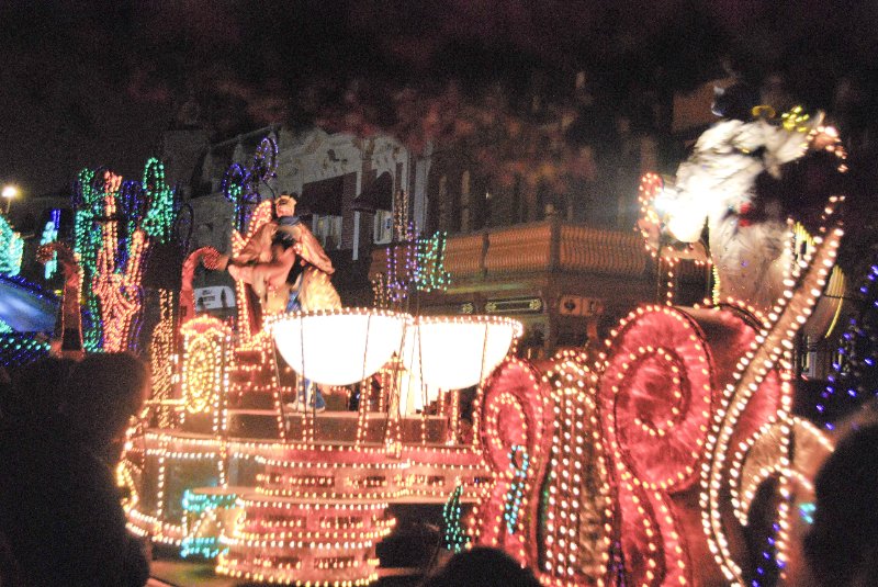 DisneyWorld022709-3376.jpg - Magic Kingdom - "Spectromagic" - Evening Parade
