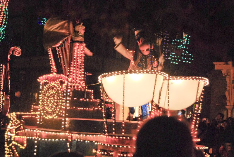 DisneyWorld022709-3377.jpg - Magic Kingdom - "Spectromagic" - Evening Parade