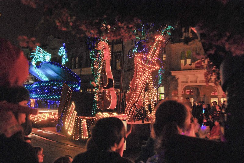 DisneyWorld022709-3379.jpg - Magic Kingdom - "Spectromagic" - Evening Parade