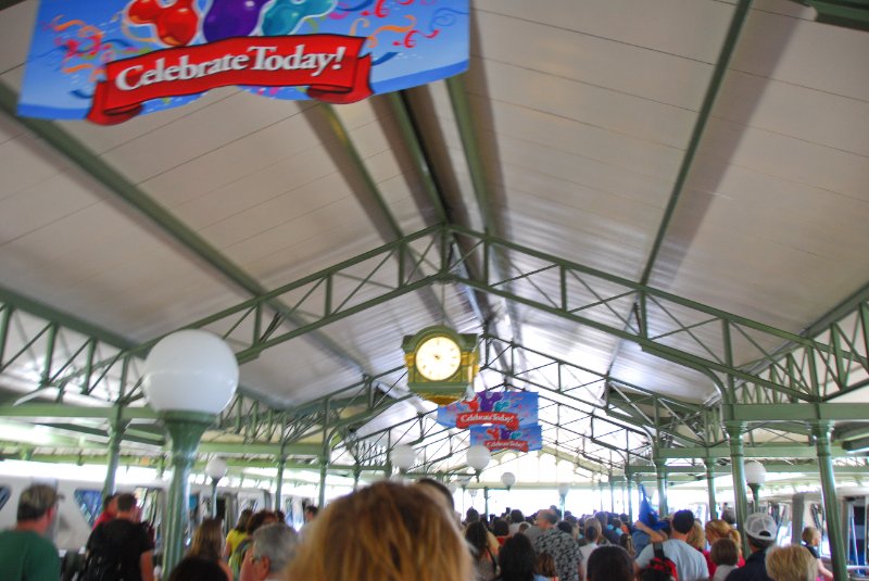 DisneyWorld022709-2873.jpg - Walking from the Monorail station to the entrance of the Magic Kingdom