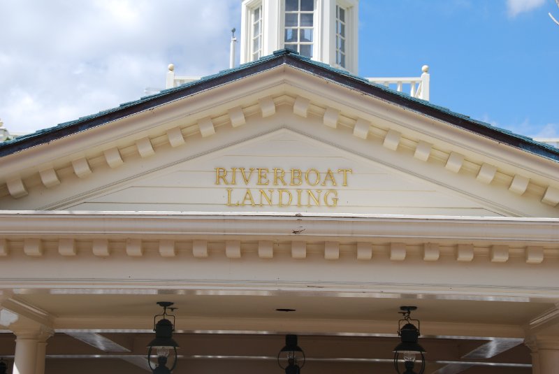 DisneyWorld022709-2958.jpg - Magic Kingdom - Riverboat Landing, Liberty Square