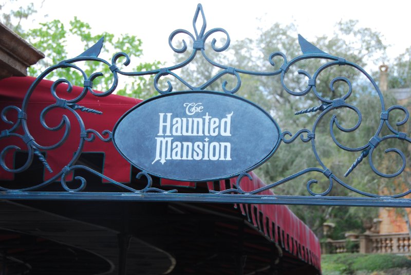 DisneyWorld022709-2975.jpg - The Haunted Mansion