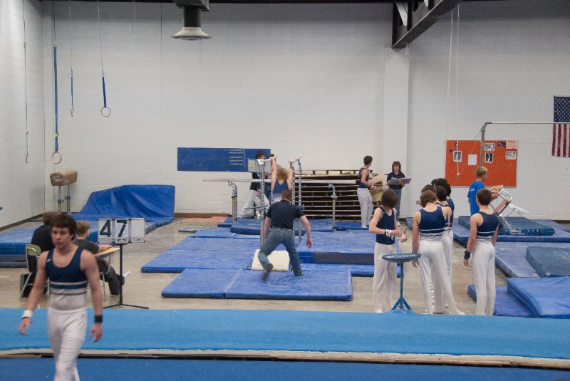 GymnasticsSpring09-4726.jpg - Wheaton Coop at NNHS