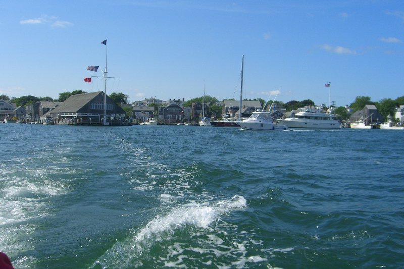 CIMG1751.jpg - Boatride on Harbor Tendor's boat through the Edgartown Harbor