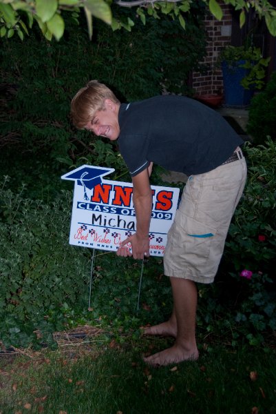 DSC_8755.jpg - Yard Signs, time to come down.