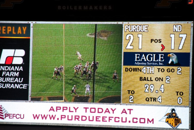 Purdue092609-9590.jpg - Purdue Leading with 29.4 seconds to go!