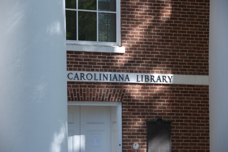 USC040409-4516.jpg - The South Caroliniana Library