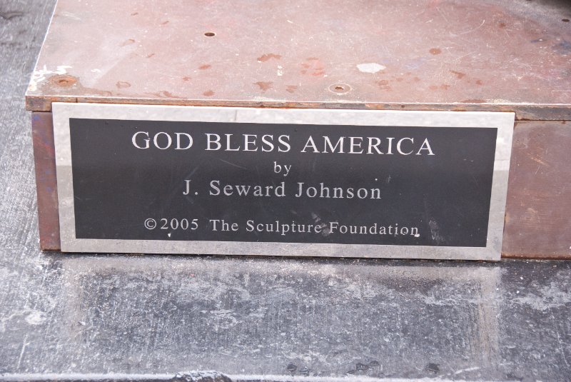 Chicago042809-5770.jpg - Pioneer Court - "God Bless America" by J Seward Johnson