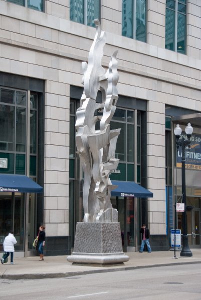 Chicago050109-6069.jpg - "We Will" Sculpture by Richard Hunt, 2005