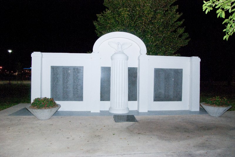 Miami041509-4935.jpg - Dade County Veterans' Memorial