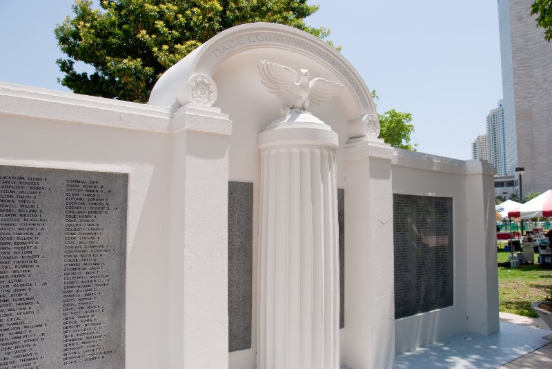 Miami041509-5030.jpg - Dade County Veterans' Memorial