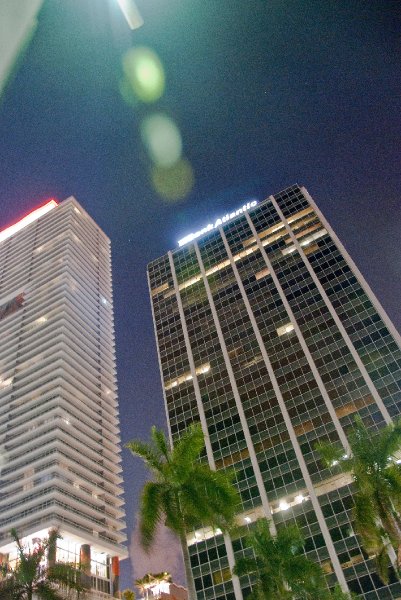 Miami041509-5190.jpg - New World Tower - Bank Atlantic, 50 Biscayne (left edge)