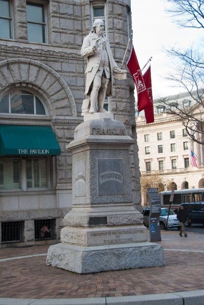 WashDC032709-4148.jpg - Statue of Benjamin Franklin