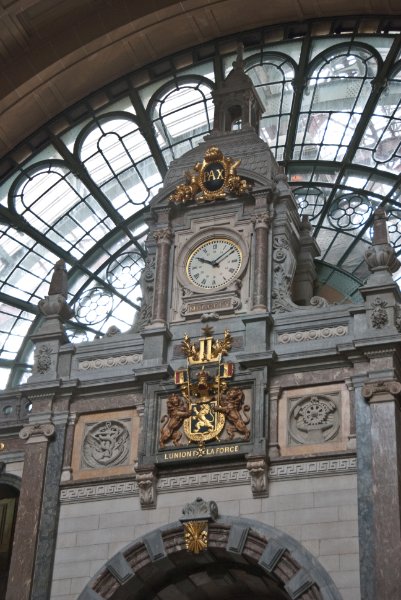 Antwerp021610-1331.jpg - Antwerp Central Train Station