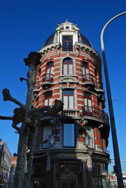 Antwerp021610-1533.jpg - Het Modepaleis / The Fashion Palace. Flatiron building at the corner of Kammenstraat and Nationalestraat