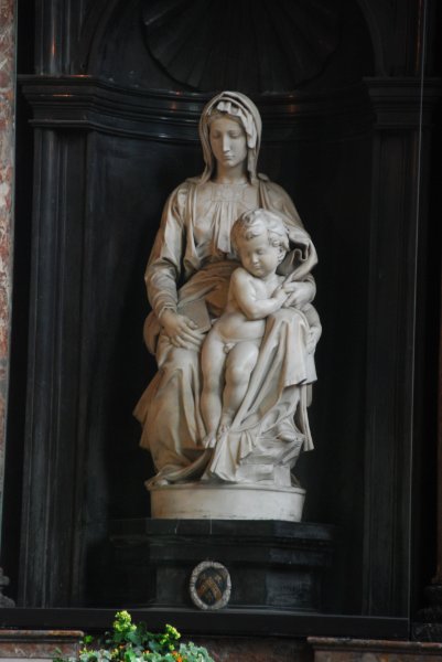 Bruge021710-1702.jpg - Madonna by Michelangelo. Church of Our Lady
