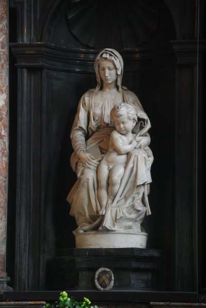 Bruge021710-1704.jpg - Madonna by Michelangelo. Church of Our Lady