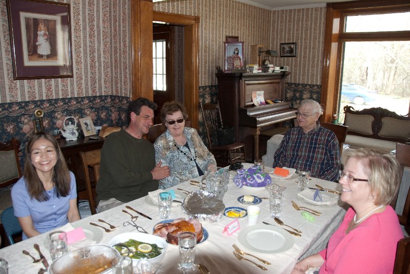 DSC_2015.jpg - Easter at Steve and Chie's