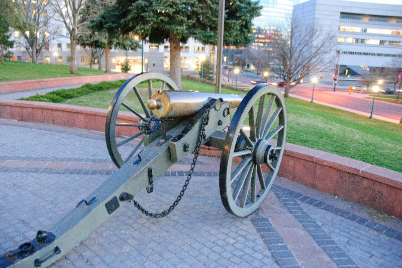 Denver041410-2323.jpg - Civil War Cannons: Napoleon howitzer from 1862-3