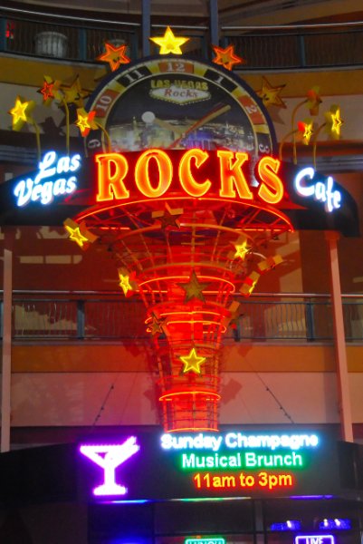 LasVegas020910-18.jpg - Las Vegas Rocks Cafe