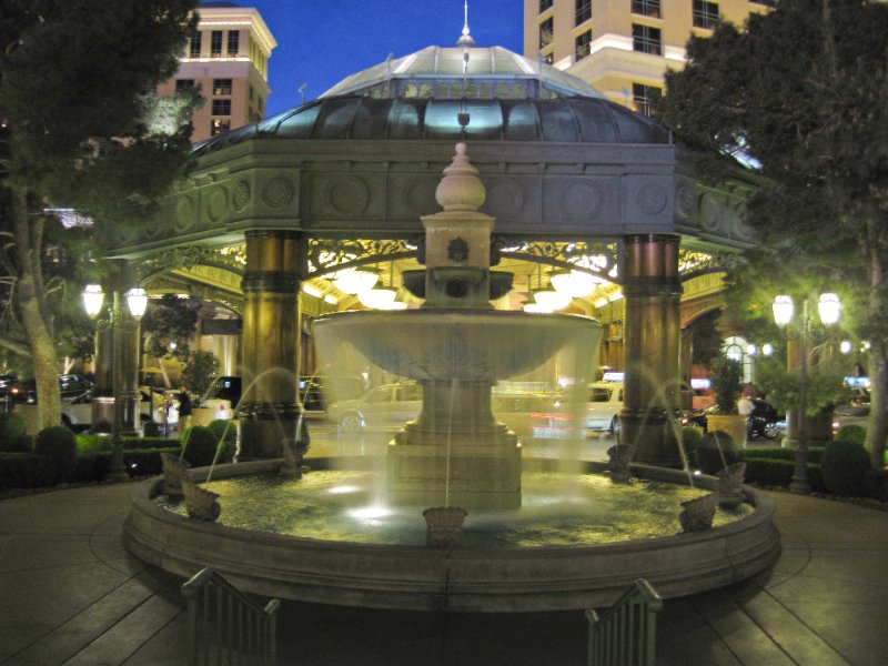 LasVegas032210-0239.jpg - Bellagio Fountain at Lobby