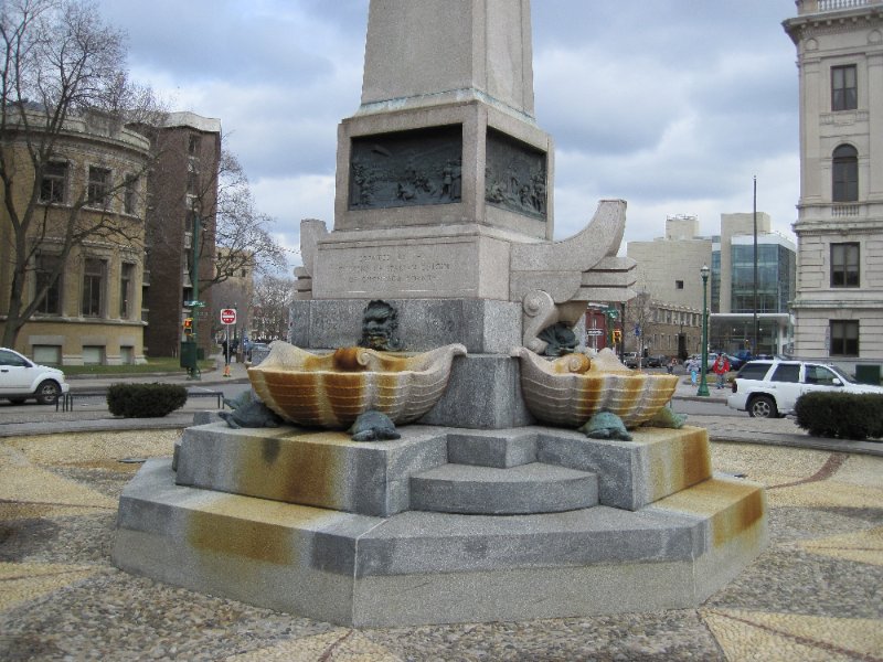 Syracuse012610-0114.jpg - Monument to Christopher Columbus