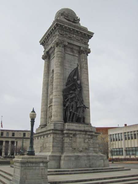 Syracuse012610-0168.jpg - Soldiers and Sailors Civil War Monument, Clinton Square. Syracuse Post-Standard (right), The Clinton Exchange (left)