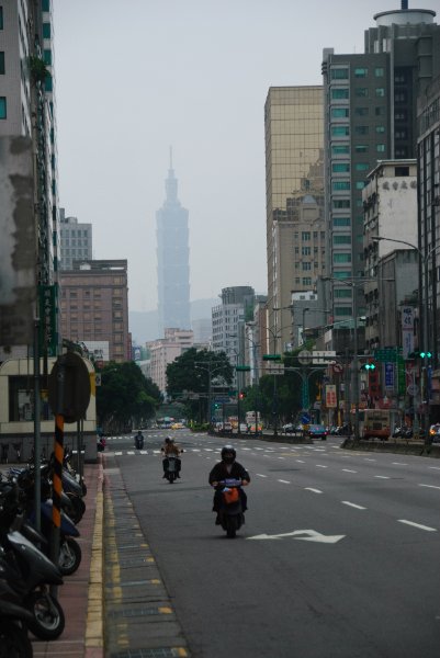 Taiwan060210-3112.jpg - Looking East on Zhong Xiao East Road. Taipei 101 Building, background