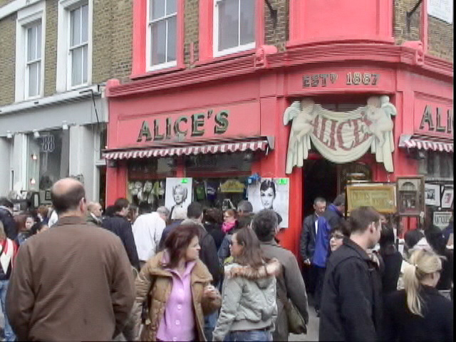 London040106-00303.jpg - Alice's, 86 Portobello Road